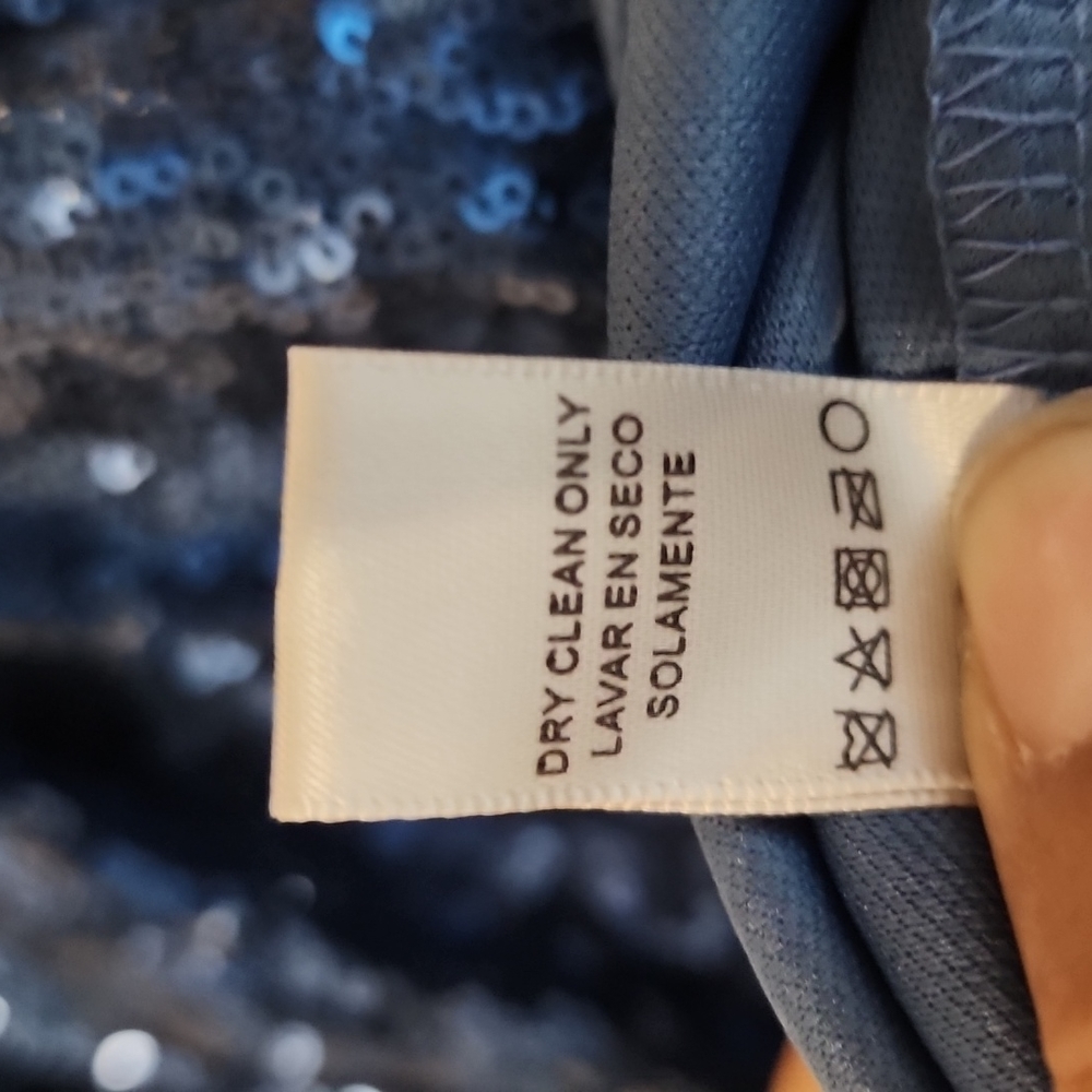 Issi sequence dress: Small - Picture 5 of 6